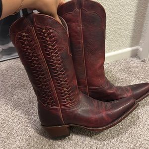 SHYANNE WOMEN'S LEATHER LACED WESTERN BOOTS - SNIP TOE